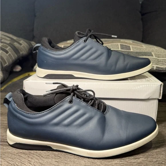 Men's Navy Casual Sneakers - Picture 2 of 10